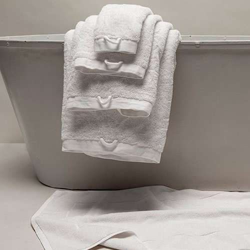 Home Treasures Riviera Bath Towel and Mats - White