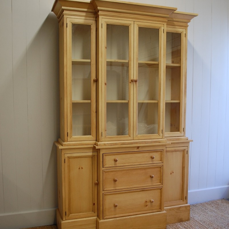 Custom Furniture Cotswold Breakfront