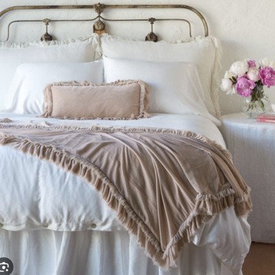 Loulah Throw Blanket in Pearl